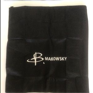 B MAKOWSKY LARGE DUSTBAG NEW NEVER USED